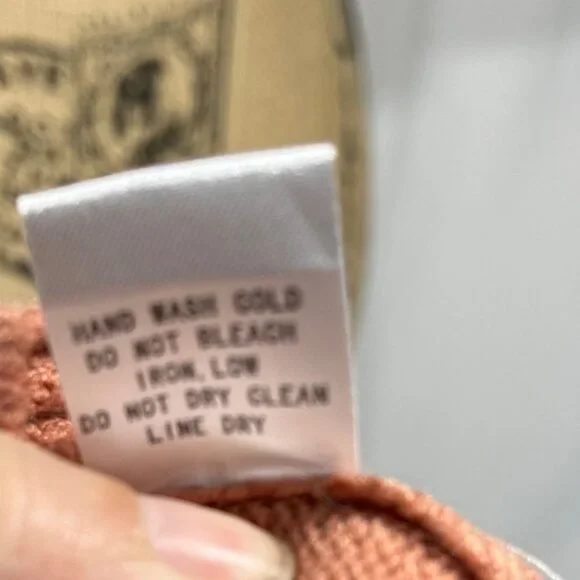 Lipslide Knit Sweater Ruffle Neck and sleeves Ribbed Trim in Pink Size Small - Picture 8 of 8